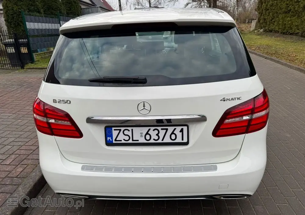 MERCEDES-BENZ Klasa B 250 4Matic 7G-DCT UrbanStyle Edition