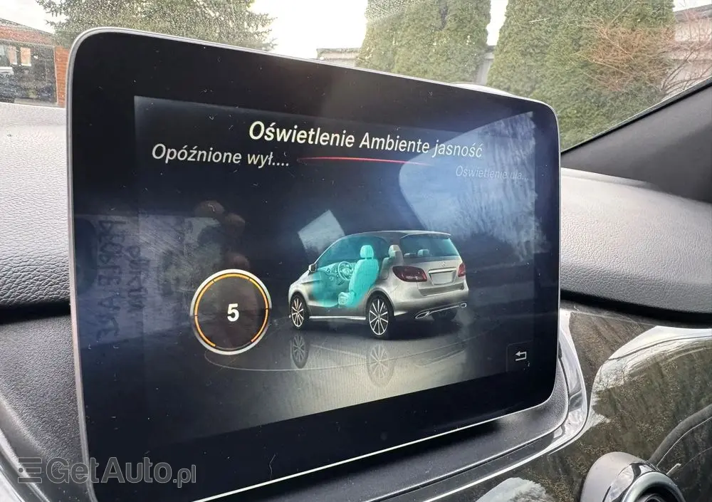 MERCEDES-BENZ Klasa B 250 4Matic 7G-DCT UrbanStyle Edition