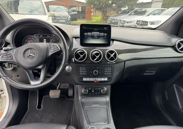 MERCEDES-BENZ Klasa B 250 4Matic 7G-DCT UrbanStyle Edition