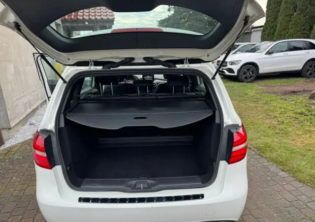 MERCEDES-BENZ Klasa B 250 4Matic 7G-DCT UrbanStyle Edition