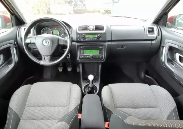 SKODA Fabia 
