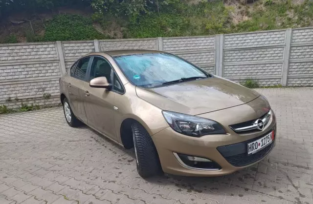 OPEL Astra 