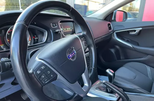 VOLVO V40 1.6 D2 (115 KM) Automatic
