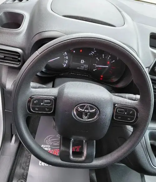 TOYOTA Proace City 