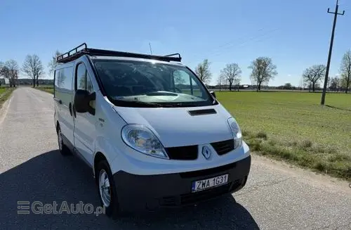 RENAULT Trafic 
