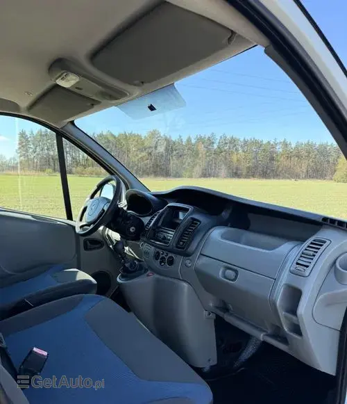 RENAULT Trafic 