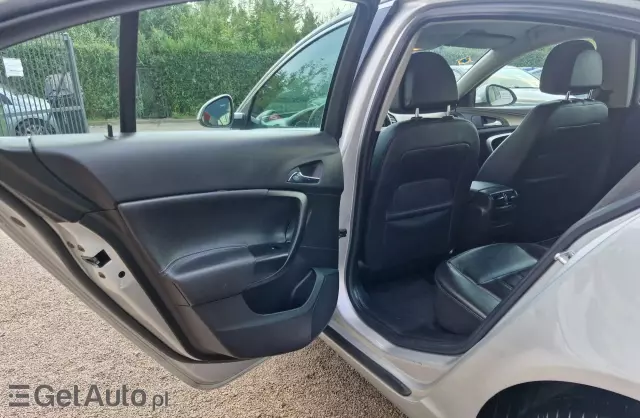 OPEL Insignia 1.8i (140 KM)