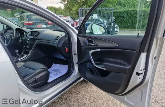 OPEL Insignia 1.8i (140 KM)