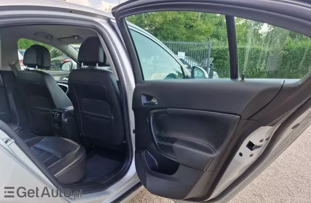 OPEL Insignia 1.8i (140 KM)