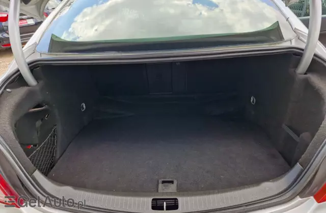 OPEL Insignia 1.8i (140 KM)