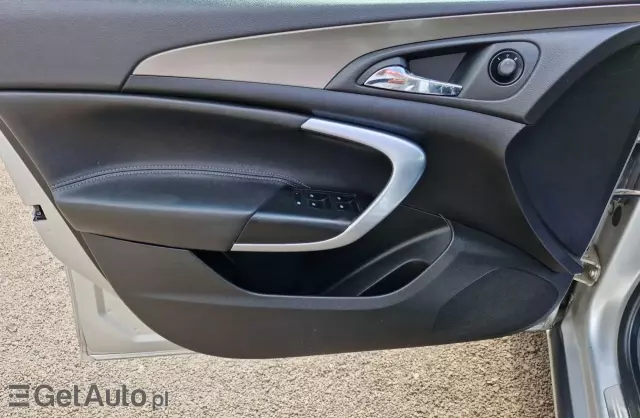 OPEL Insignia 1.8i (140 KM)