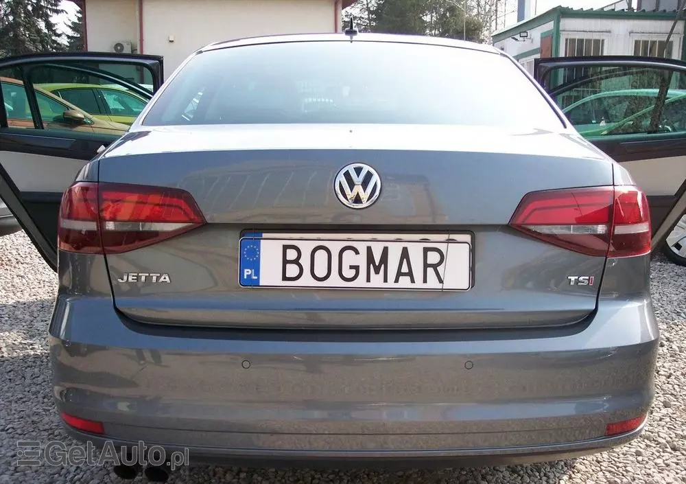 VOLKSWAGEN Jetta 1.4 TSI BMT Highline