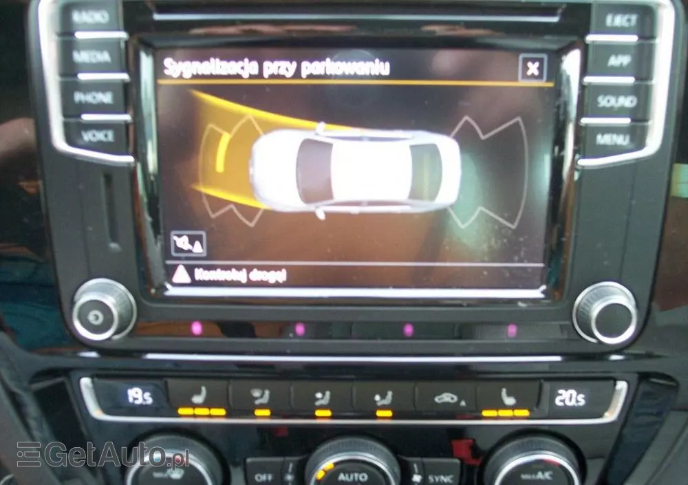 VOLKSWAGEN Jetta 1.4 TSI BMT Highline