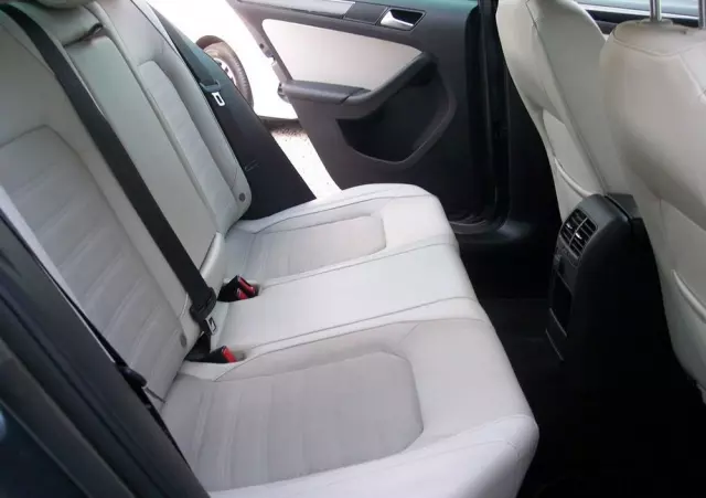 VOLKSWAGEN Jetta 1.4 TSI BMT Highline