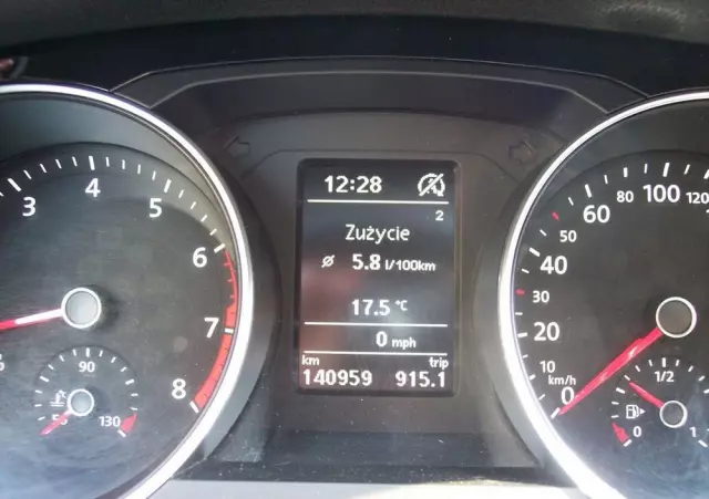 VOLKSWAGEN Jetta 1.4 TSI BMT Highline