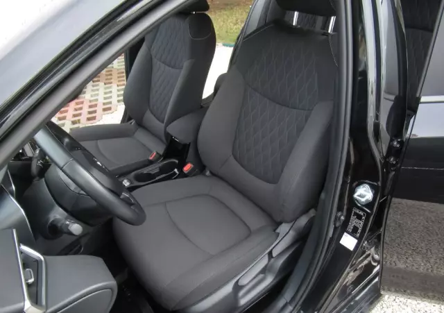 TOYOTA Corolla 1.6 Comfort