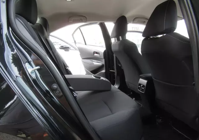 TOYOTA Corolla 1.6 Comfort