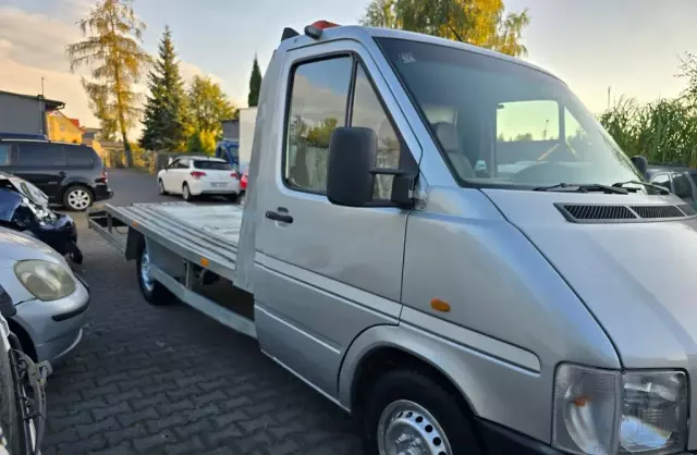 VOLKSWAGEN LT 