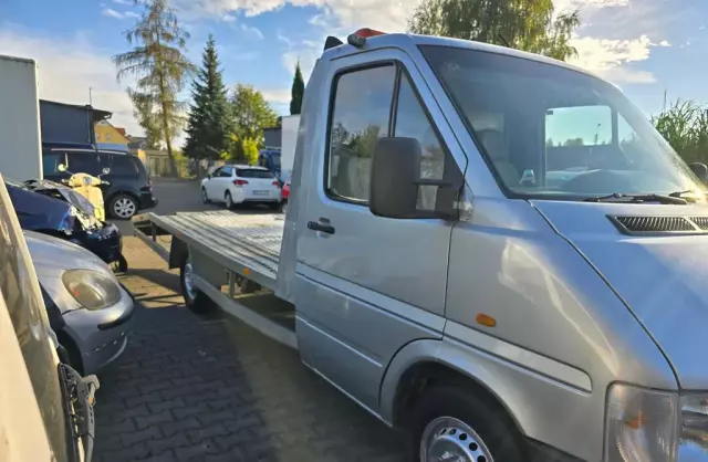 VOLKSWAGEN LT 