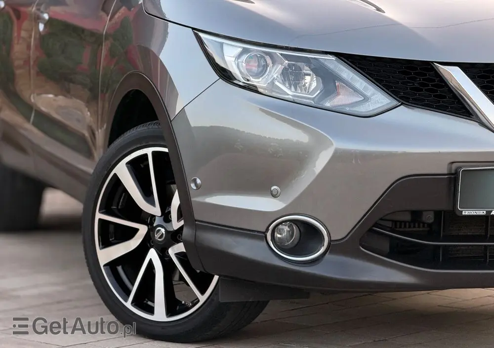 NISSAN Qashqai 1.2 DIG-T 360