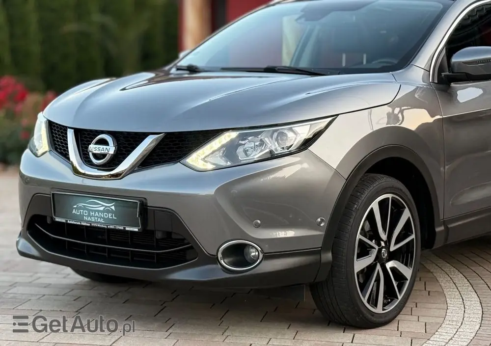 NISSAN Qashqai 1.2 DIG-T 360