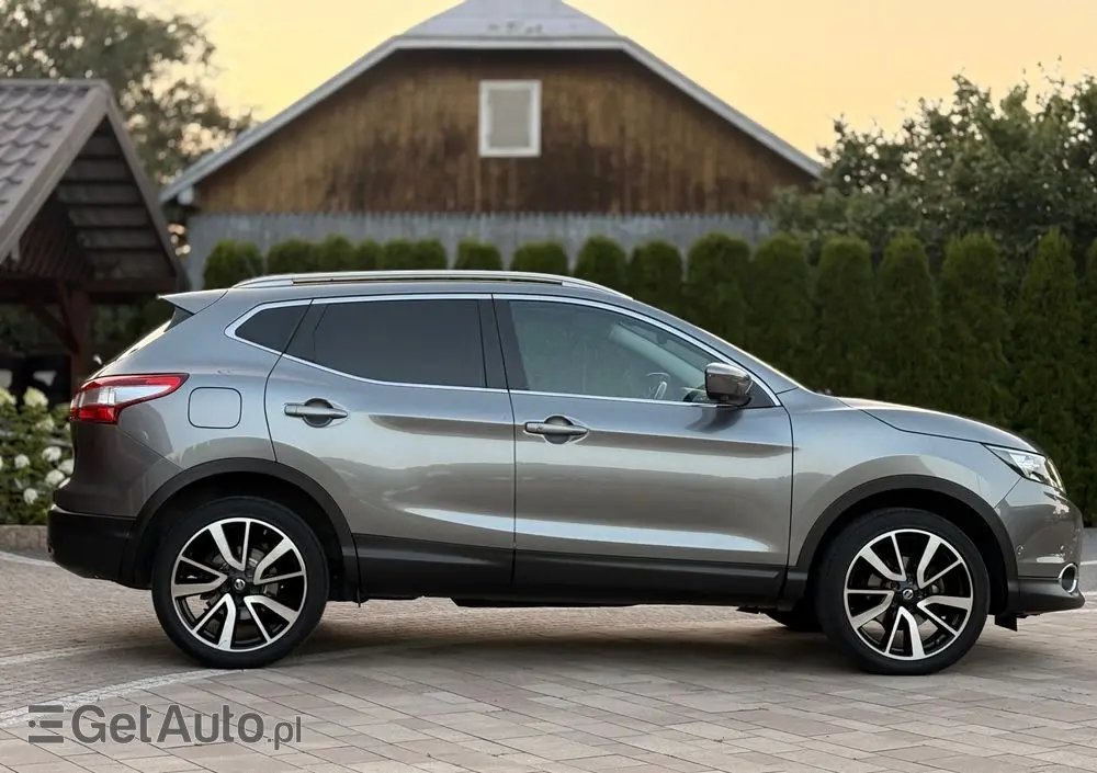 NISSAN Qashqai 1.2 DIG-T 360