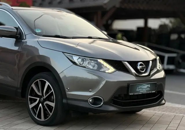 NISSAN Qashqai 1.2 DIG-T 360