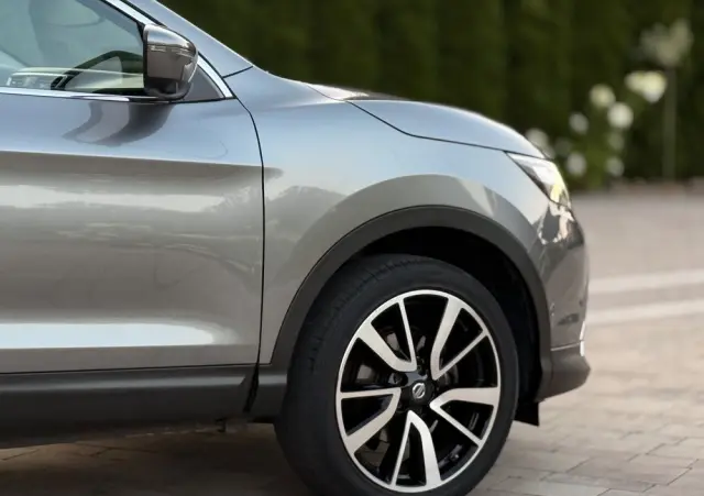 NISSAN Qashqai 1.2 DIG-T 360