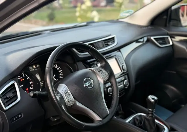 NISSAN Qashqai 1.2 DIG-T 360