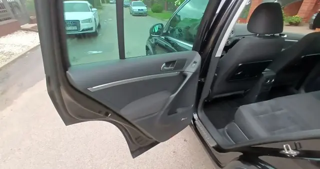 VOLKSWAGEN Tiguan 2.0 TSI 4Mot Perfectline R-Style DSG