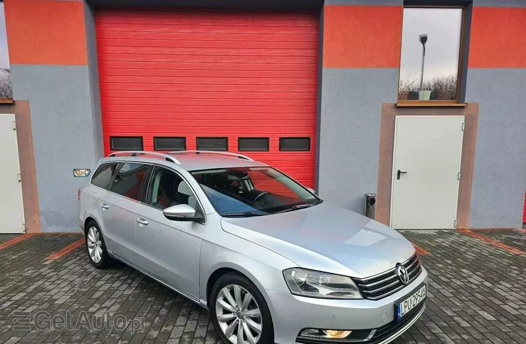 VOLKSWAGEN Passat 