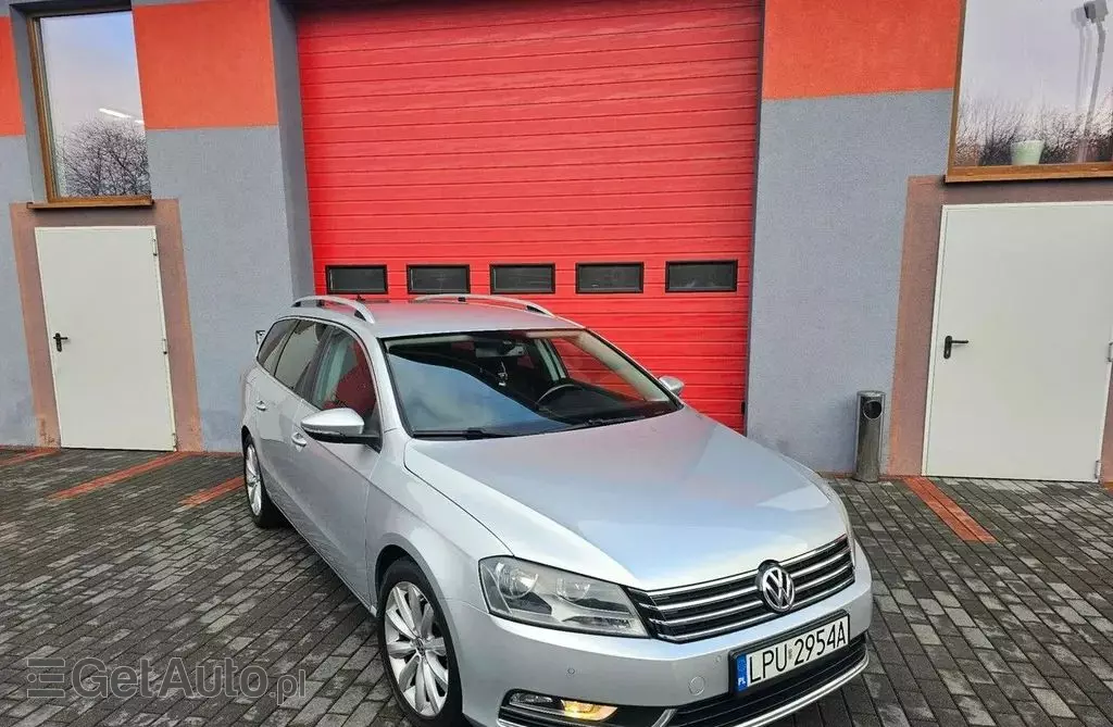 VOLKSWAGEN Passat 