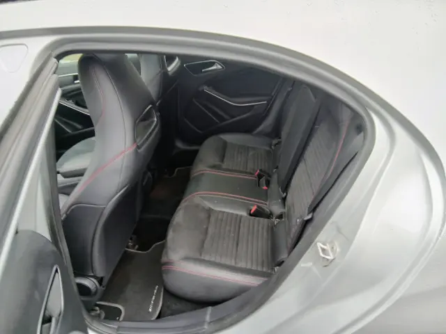 MERCEDES-BENZ A 180 PAKIET AMG