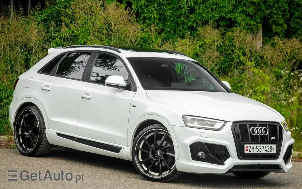 AUDI Q3 