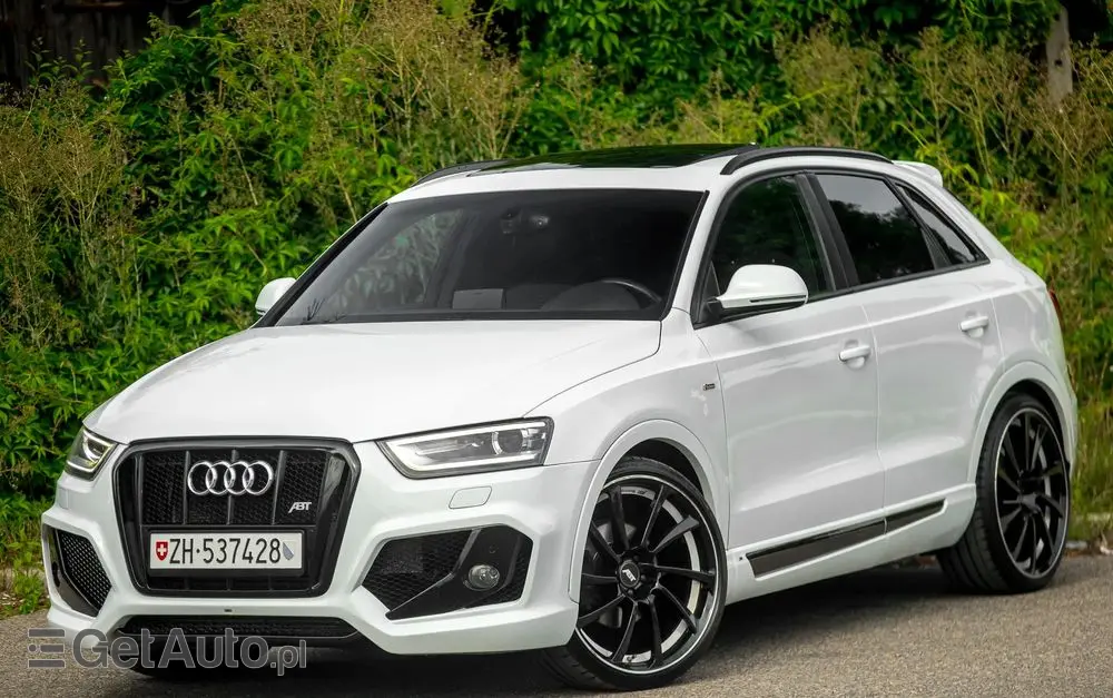 AUDI Q3 