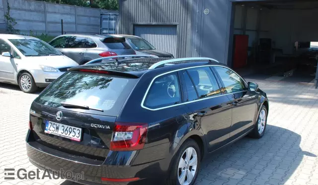 SKODA Octavia 