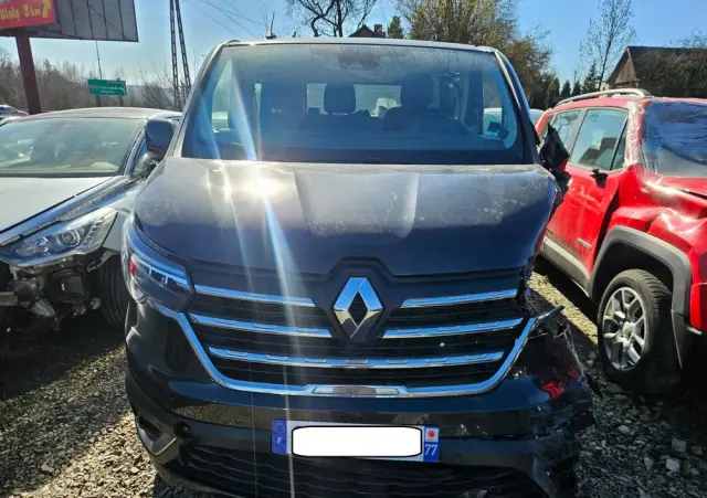 RENAULT Trafic 2.0 dCi Escapade EDC