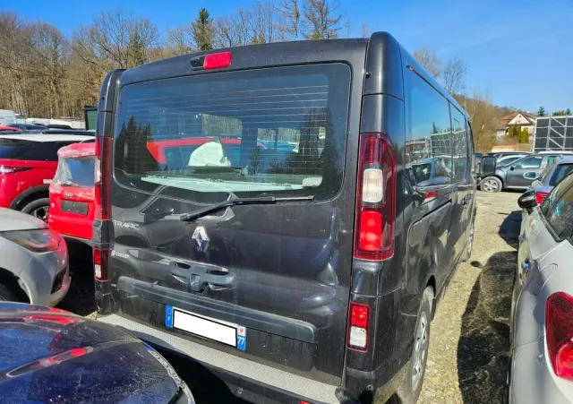 RENAULT Trafic 2.0 dCi Escapade EDC