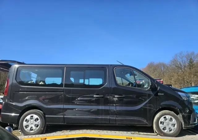 RENAULT Trafic 2.0 dCi Escapade EDC