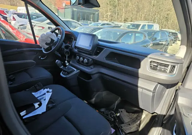 RENAULT Trafic 2.0 dCi Escapade EDC
