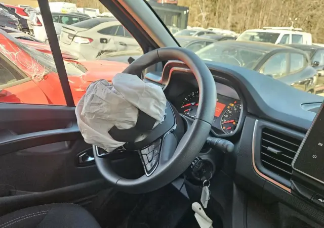 RENAULT Trafic 2.0 dCi Escapade EDC