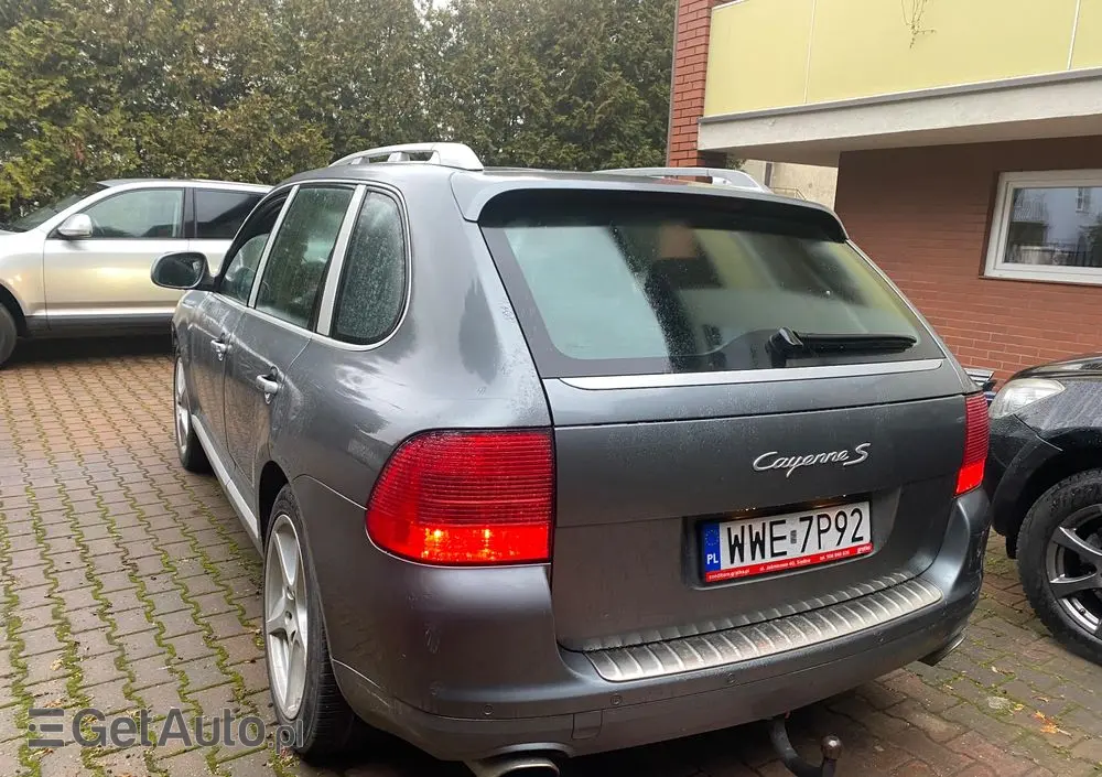 PORSCHE Cayenne S Tiptronic