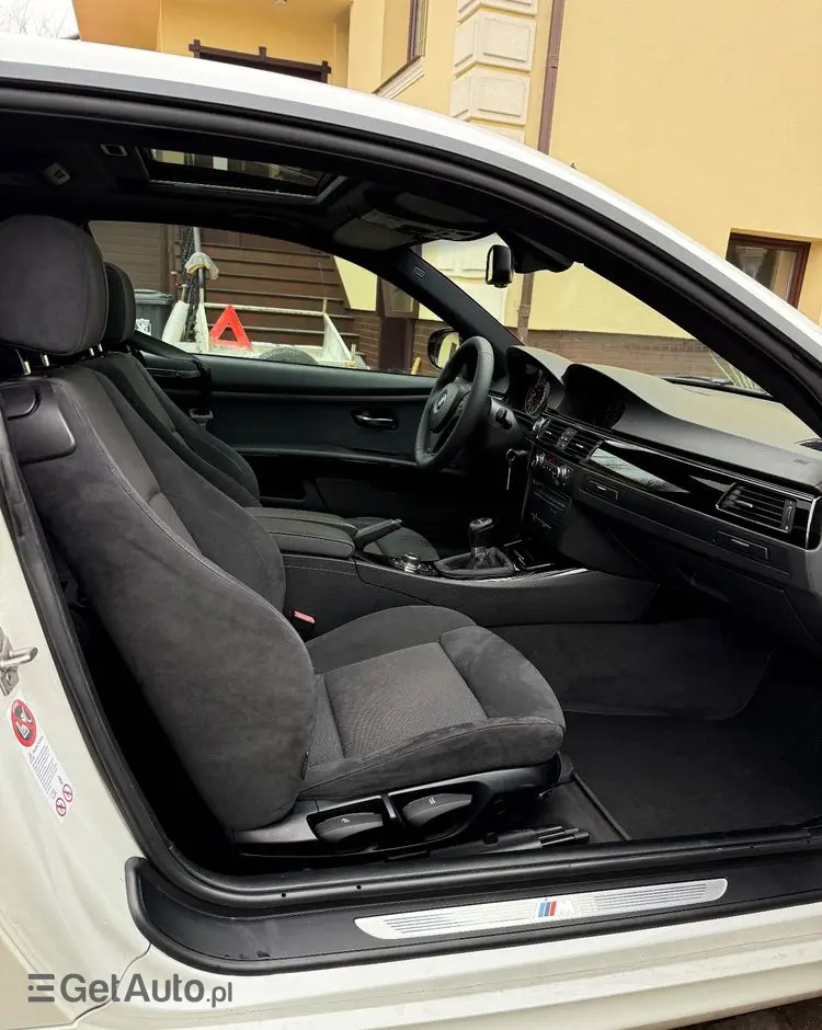 BMW Seria 3 320d DPF Efficient Dynamics Edition