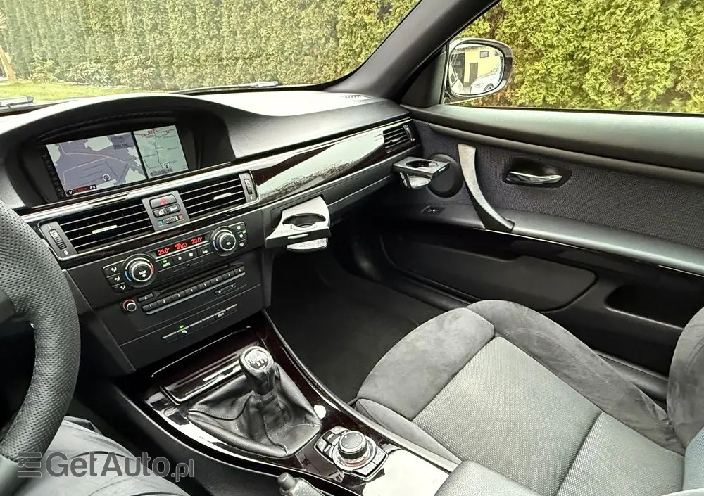 BMW Seria 3 320d DPF Efficient Dynamics Edition