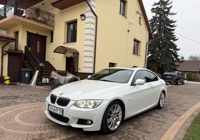 BMW Seria 3 320d DPF Efficient Dynamics Edition