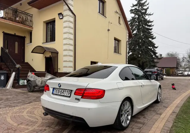BMW Seria 3 320d DPF Efficient Dynamics Edition