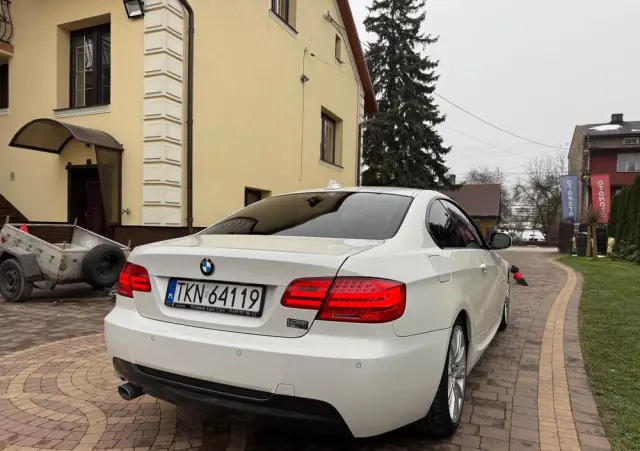 BMW Seria 3 320d DPF Efficient Dynamics Edition