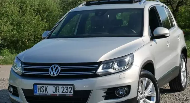 VOLKSWAGEN Tiguan 