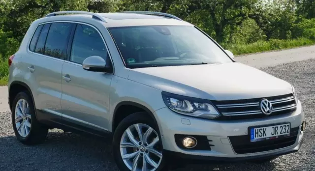 VOLKSWAGEN Tiguan 