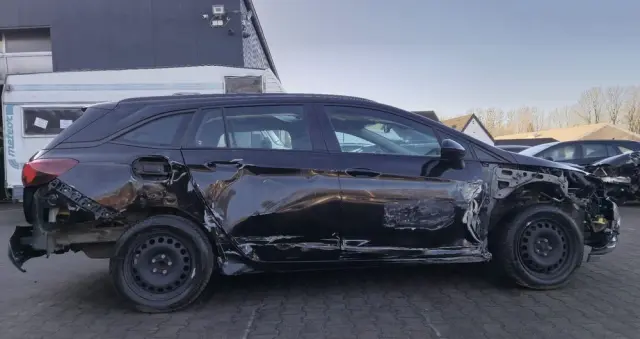 OPEL Astra 1.0 Turbo Start/Stop Edition